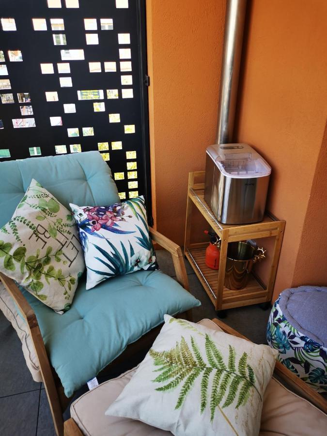 appartement carqueiranne le port Extérieur photo